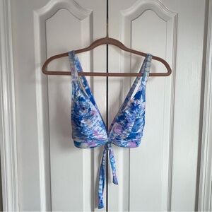 Like New, BCA by Rebecca Blue Virtue Tie-Dye Bikini Swim Top is a Women’s Large.